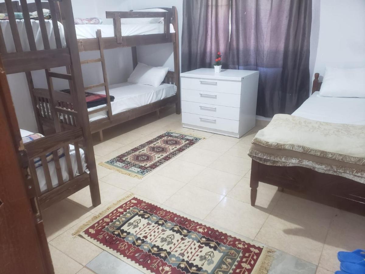 Hostel Split Rock 티라나 외부 사진