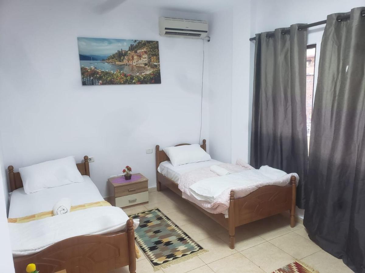 Hostel Split Rock 티라나 외부 사진