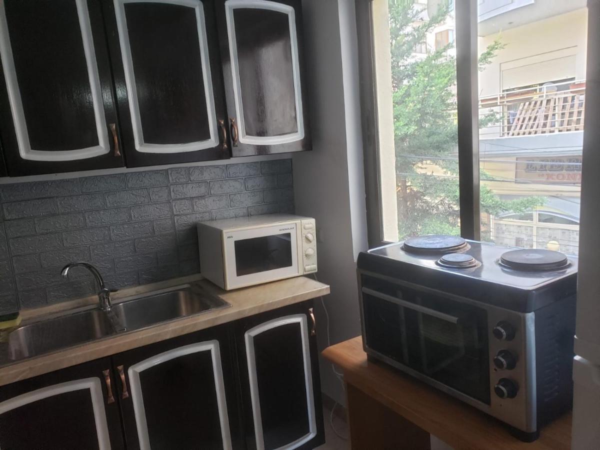 Hostel Split Rock 티라나 외부 사진
