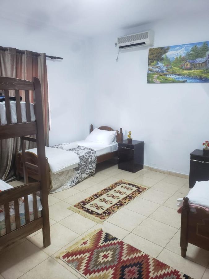 Hostel Split Rock 티라나 외부 사진