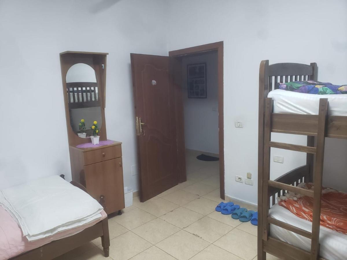 Hostel Split Rock 티라나 외부 사진
